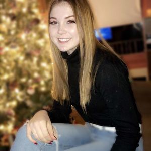 Meet your Posher, Abby